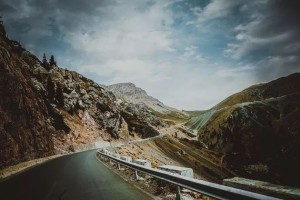 江西与乌鲁木齐，跨越千山万水的距离