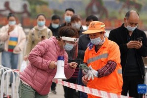 重庆、兰州疫情防控成效显著，社会生活逐步恢复正常