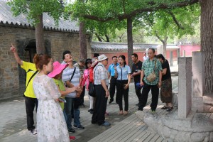 台湾旅客上海确诊，疫情下两岸交流挑战与应对策略