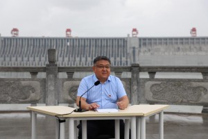 石国栋，以智慧与汗水浇灌水利事业的辉煌篇章