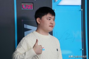 突然疫情下的泰坦英雄，当死亡成为常态