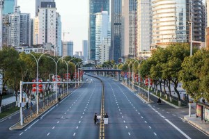 武汉疫情，一座城市的暂停与重启