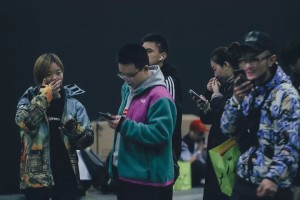 口罩里的时光，2019-2022，人类集体出演的荒诞剧