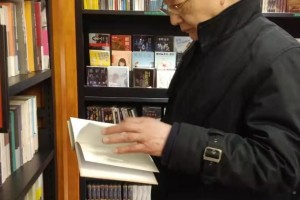 上海抗疫，众志成城，共克时艰