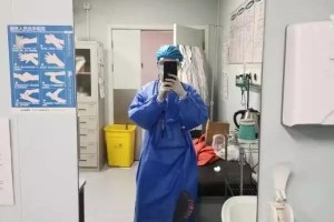 白袍之下，疫情中的医者，如何以凡人之躯比肩神明？