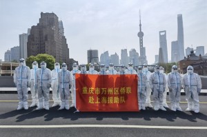 上海与重庆，疫情下的城市应对与复苏之路