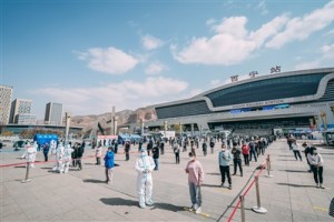 重庆至西宁，疫情下的城市联动与防控挑战