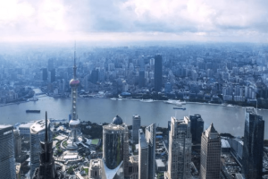 上海与广州，疫情下的城市应对与复苏之路