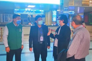 重庆南宁两地疫情防控成效显著，仍需保持警惕