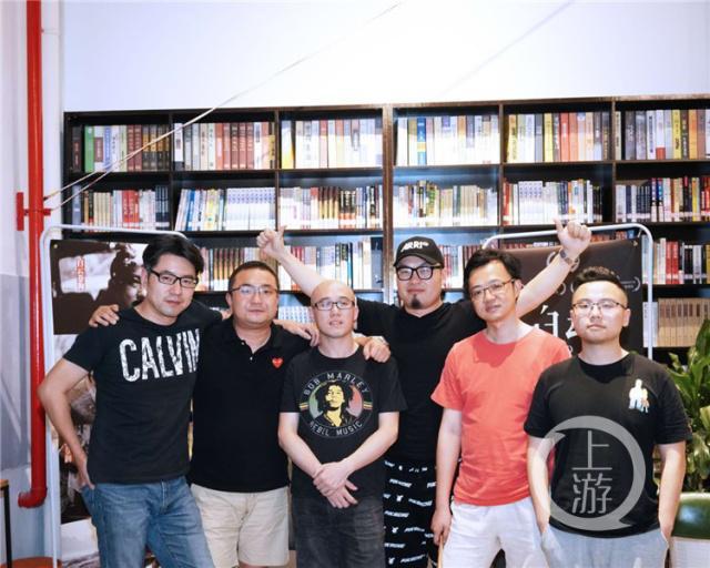 重庆，疫情下的城市变迁与民生保障