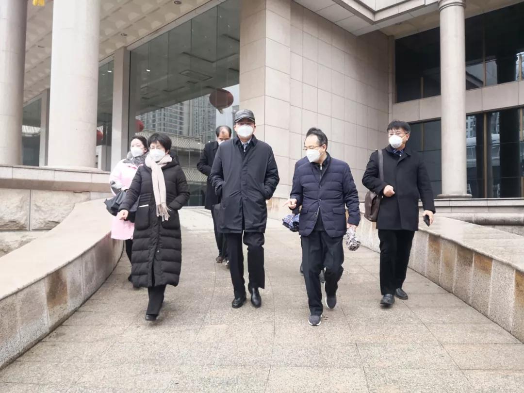 湖北全面恢复正常生产生活秩序，疫情防控不松懈