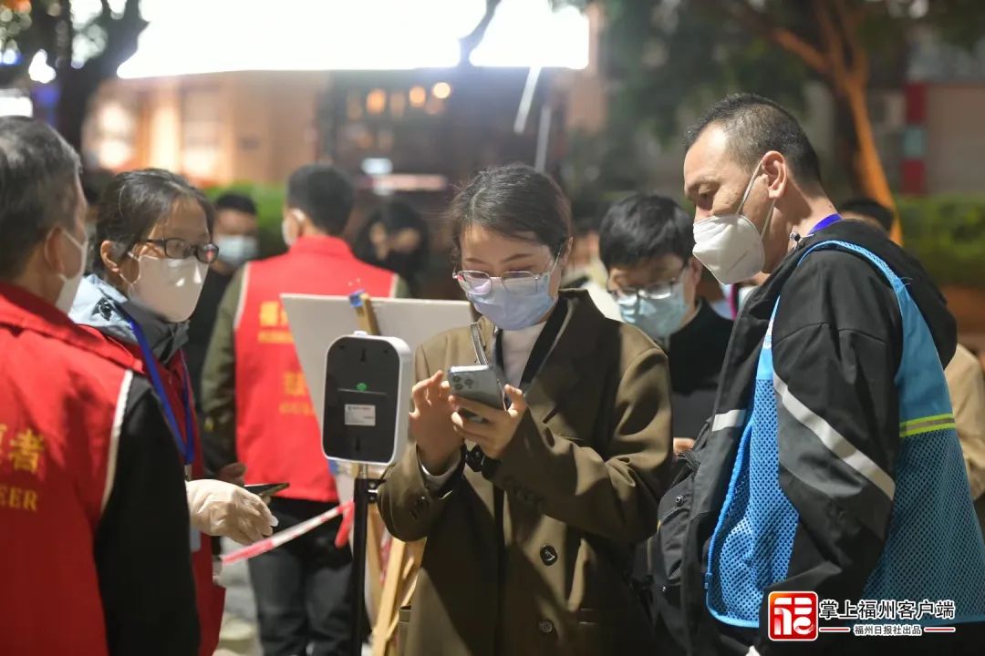 福州疫情防控面临双重挑战，城市防控与民生保障