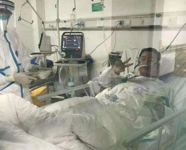 疫情下的哈尔滨，焊死单元门背后的温情与坚守