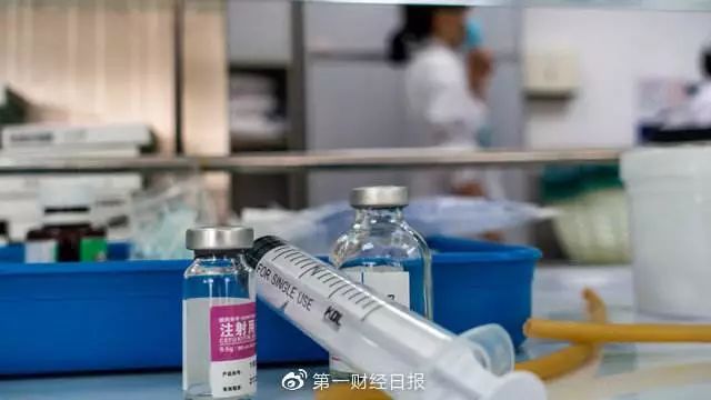 昆明女矿泉水事件，疫情下的挑战与应对