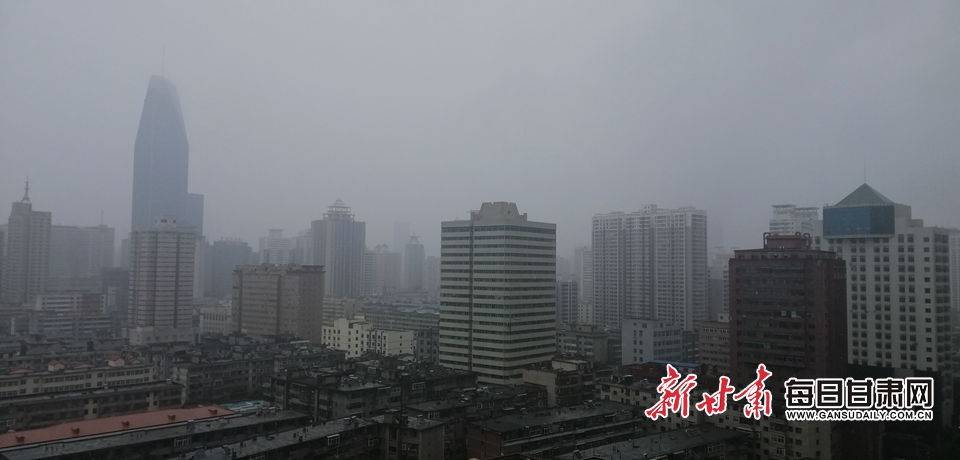 疫情下的兰州大火，城市坚韧应对突如其来的灾难