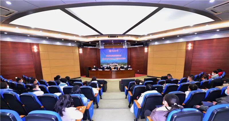 福建全面升级疫情防控措施，守护人民健康安全