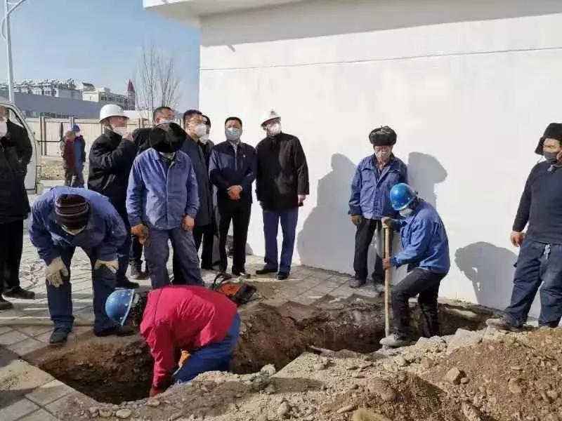 三年疫情，全球公共卫生危机与人类社会的深刻变革