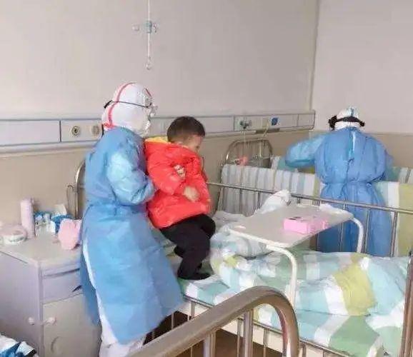 上海的疫情何时才能结束？——从现状、挑战与希望中寻找答案