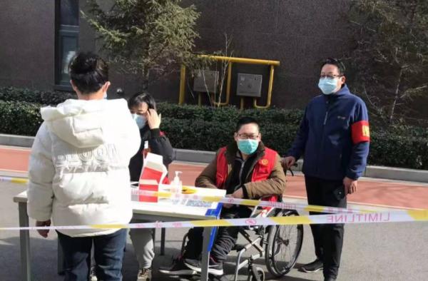 清华疫情学生事件始末，一场关于责任、信任与反思的公共讨论