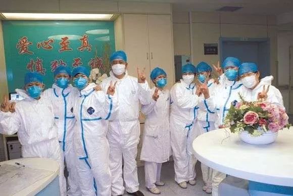疫情下的白衣战士，致敬疫情期间的医护英雄人物