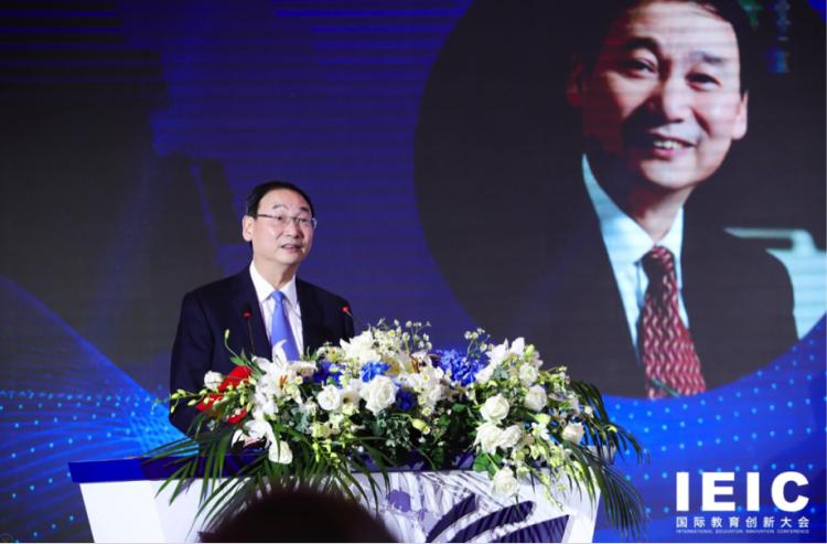 疫情下的家教生活，最新话题与未来趋势