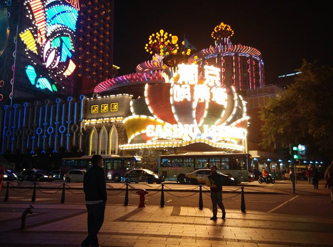 重庆与澳门，疫情下的城市共舞