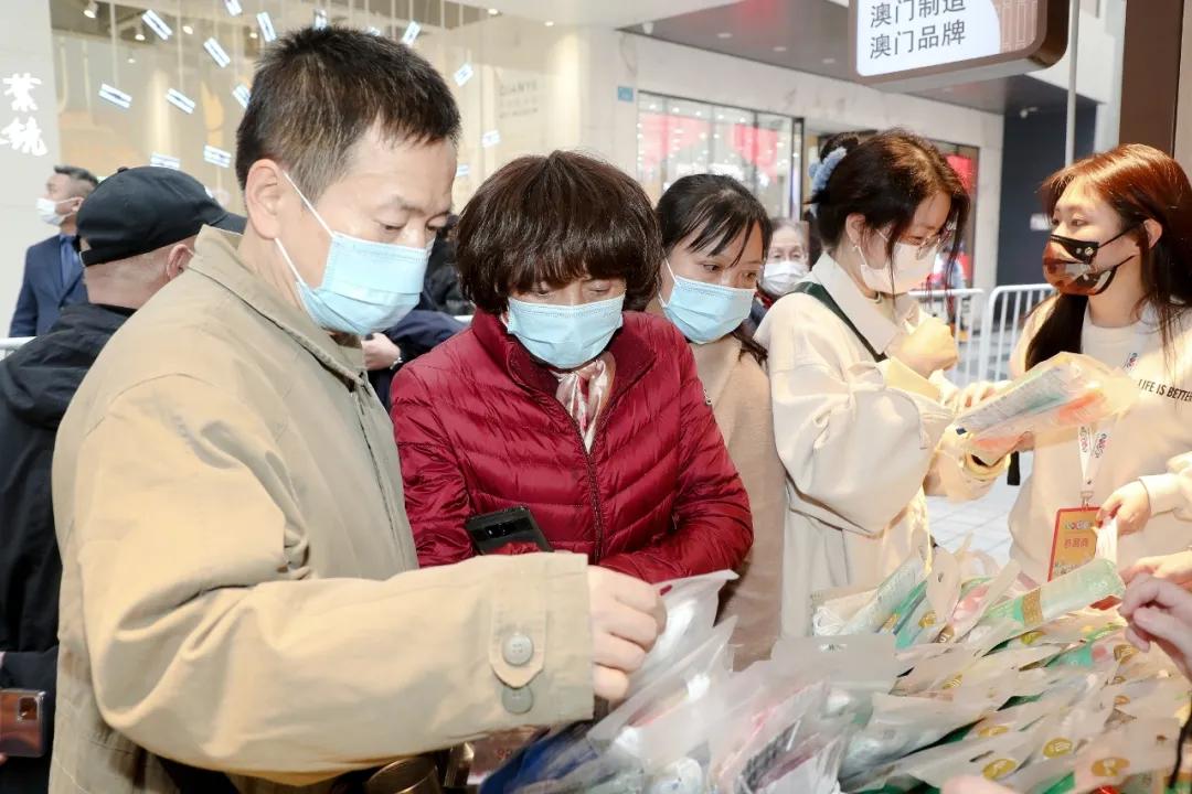 澳门与重庆，两地确诊病例的对比与防控启示
