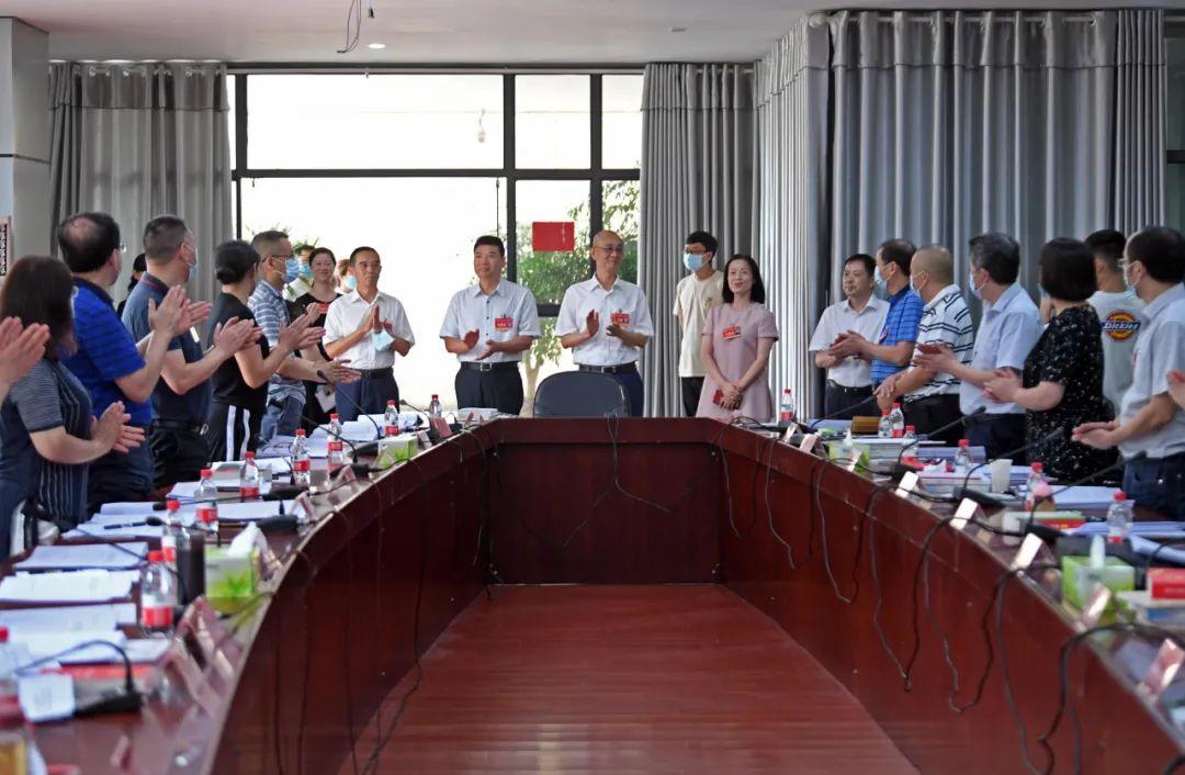 重庆南岸区疫情最新消息，防控措施升级，居民生活有序进行