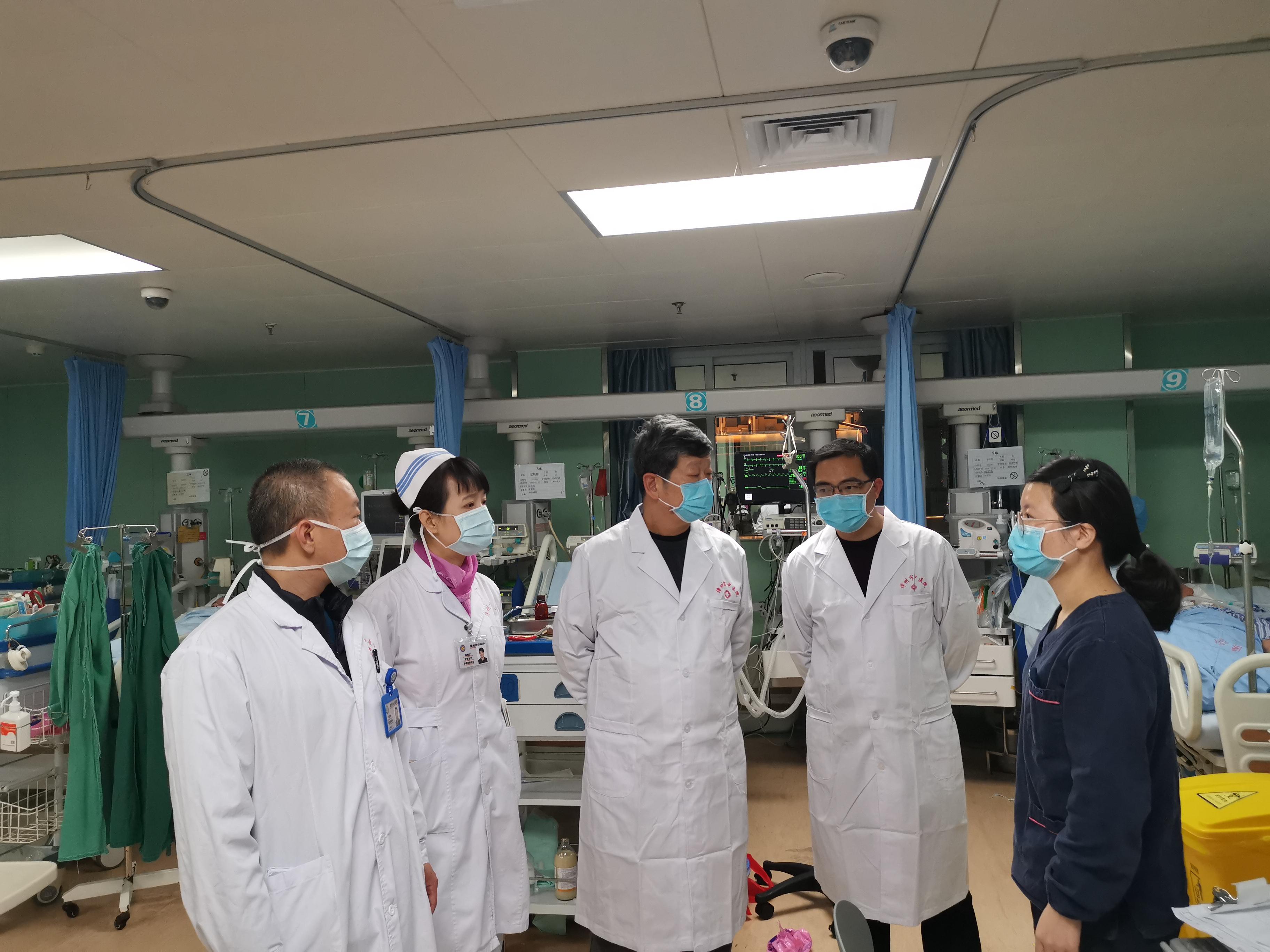 新冠疫情防控一线，守护生命的最后防线