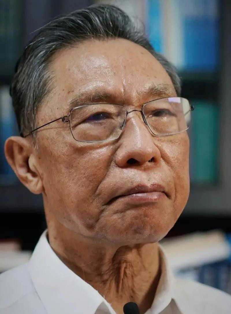 抗击疫情的三位院士