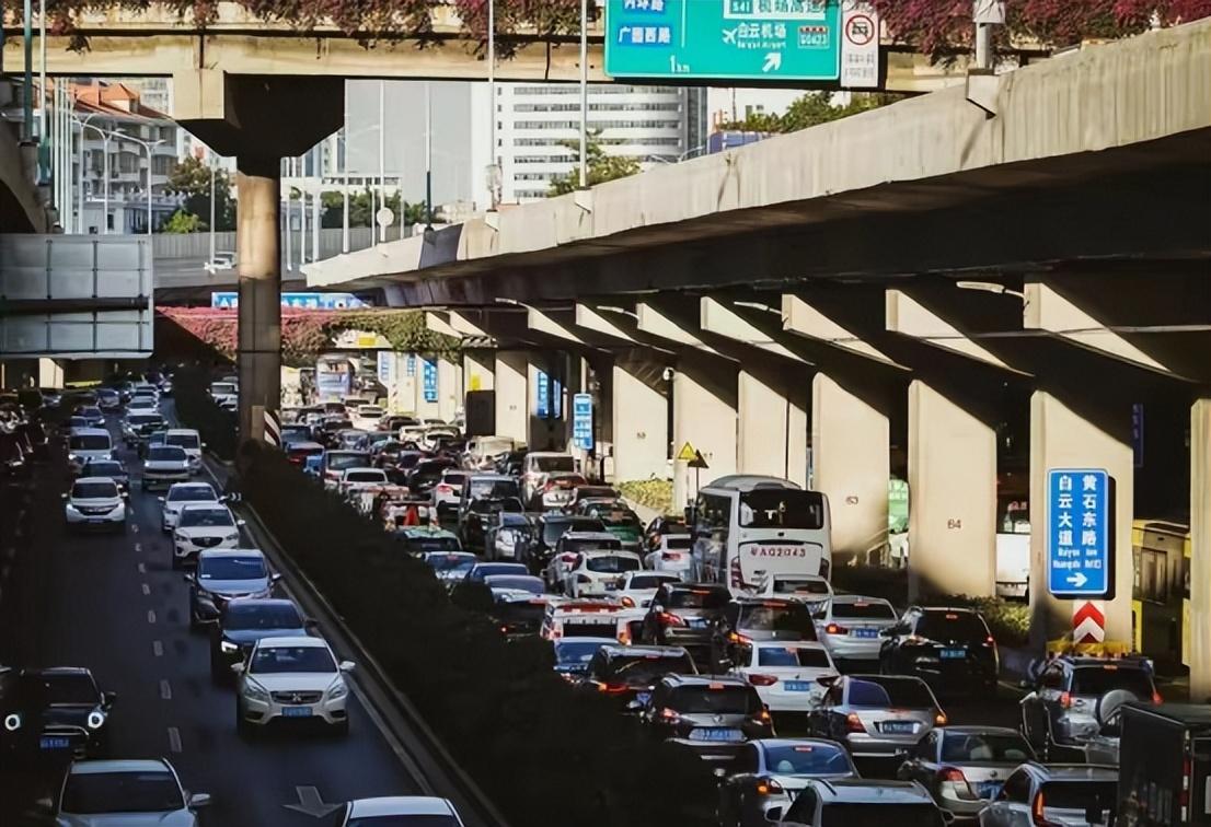 疫情何时可以放开？——全球抗疫形势与未来展望