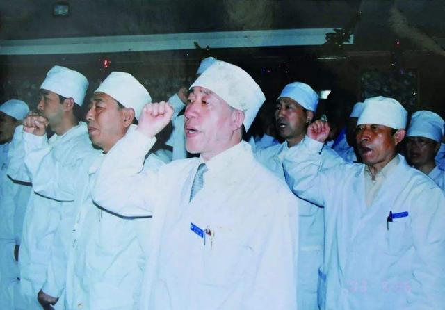 疫情病毒的全称是新型冠状病毒（SARS-CoV-2），从命名到全球影响的深度解析