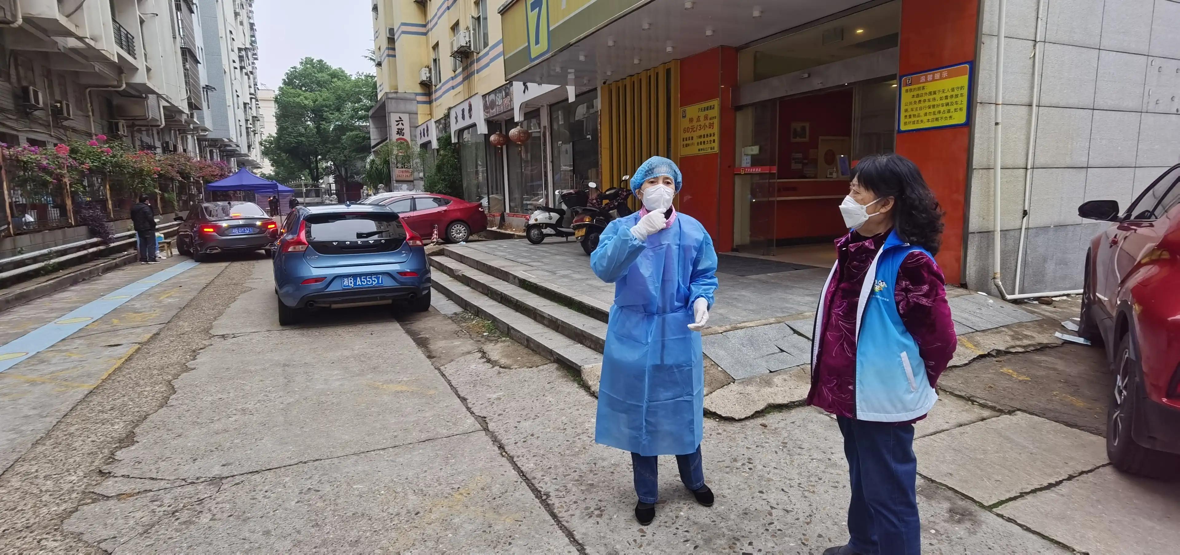 疫情的开始与解封，全球抗疫历程的回顾与反思