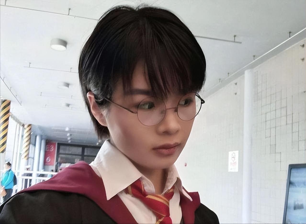 疫情下的家教生活，免费阅读的挑战与机遇