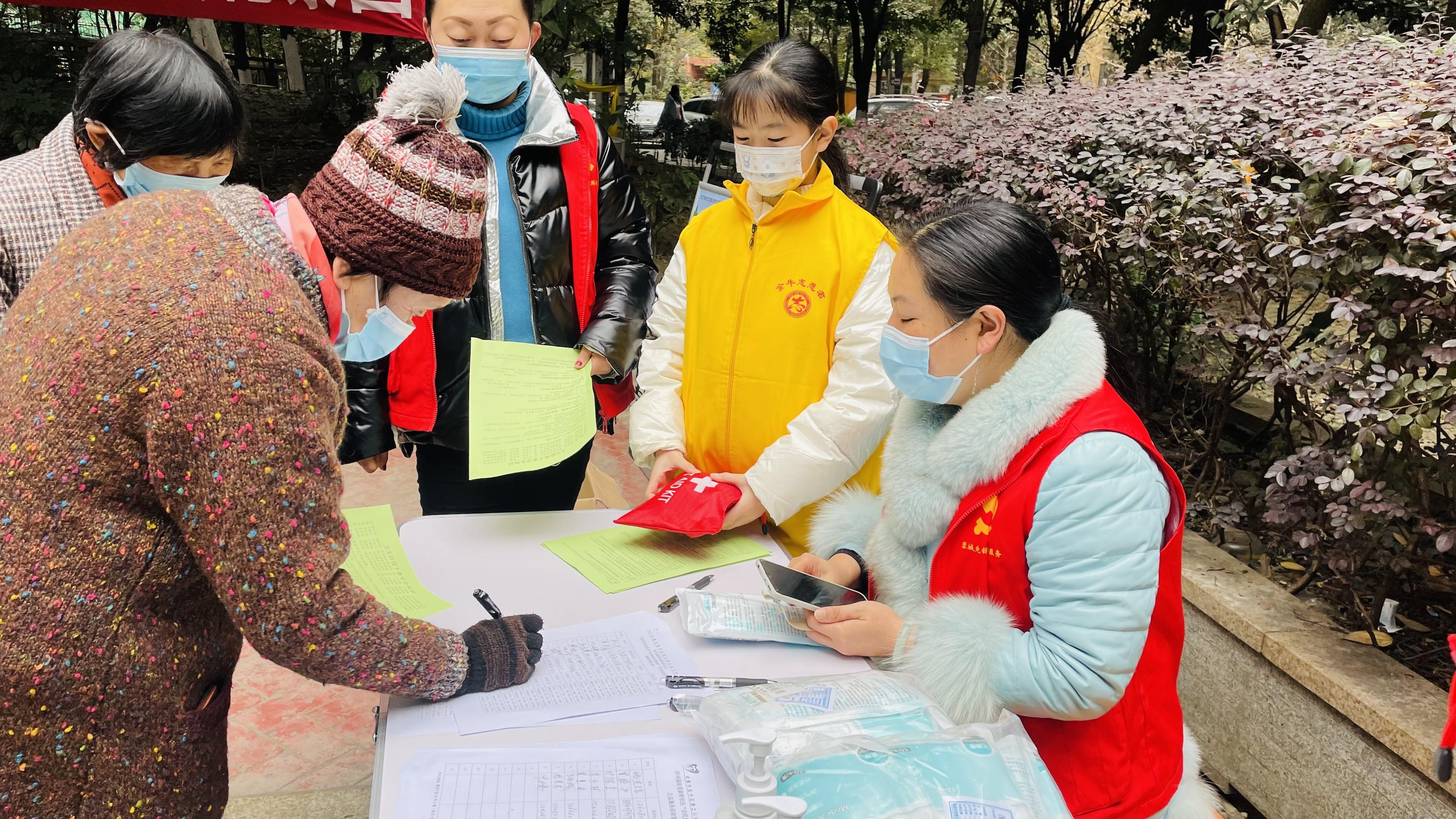 疫情期间什么时候解封？——从科学、政策与社会角度探讨解封的条件与挑战