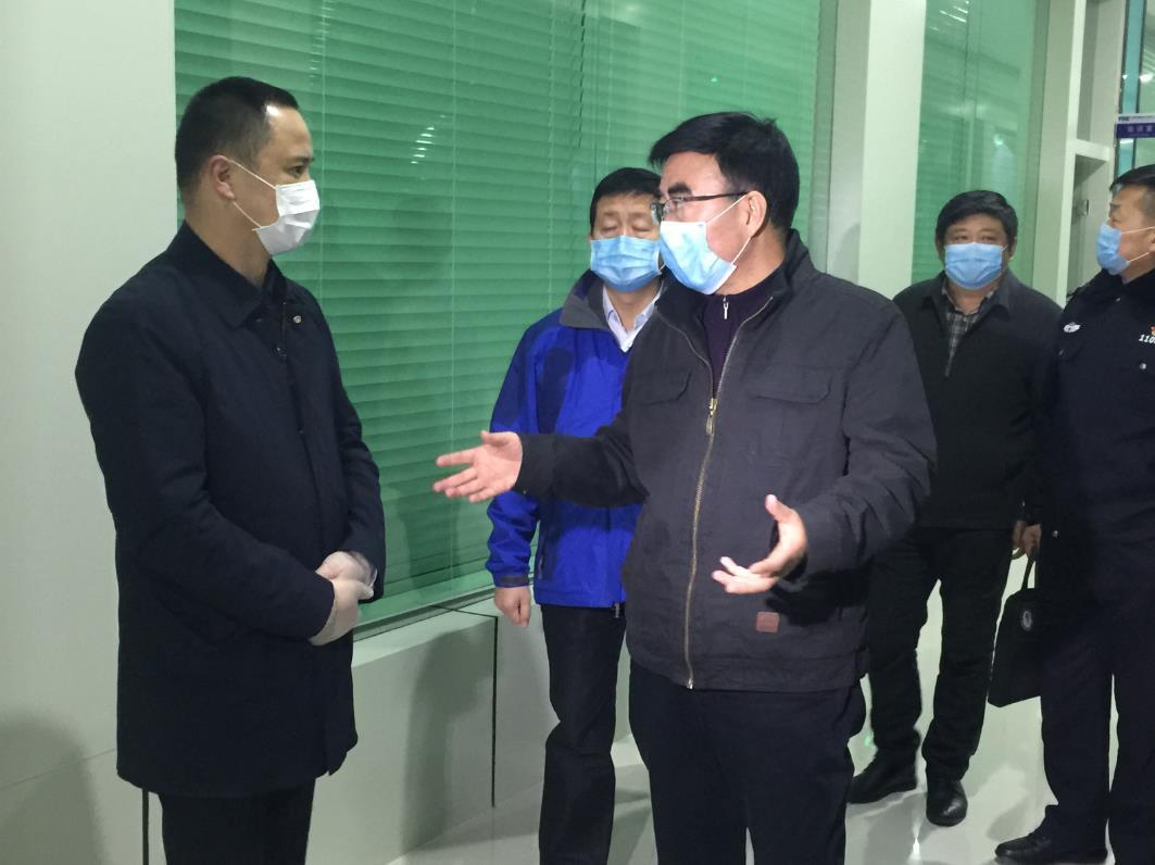 疫情何时能放开管控？——全球视角下的挑战与展望