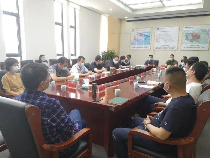 2020年没有疫情，一个平行世界的想象