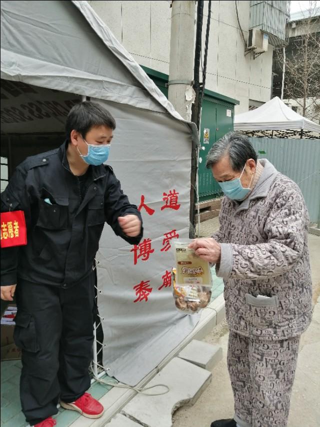 疫情封城，2020年全球抗疫的开端与深远影响