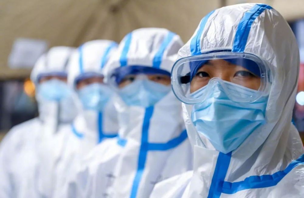 新冠疫情是什么时候开始出现的，一场全球大流行的起源与影响