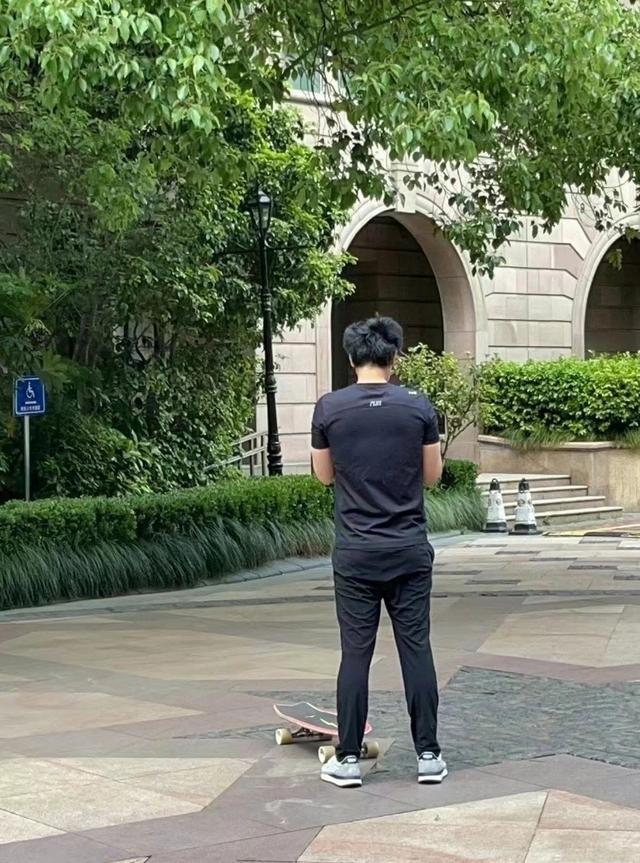 上海疫情是从什么时候开始的？——回顾与反思
