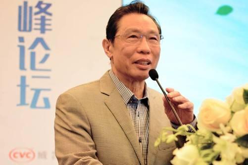 当信用伤疤遇上疫情证明，一场关于信任与救赎的现代寓言