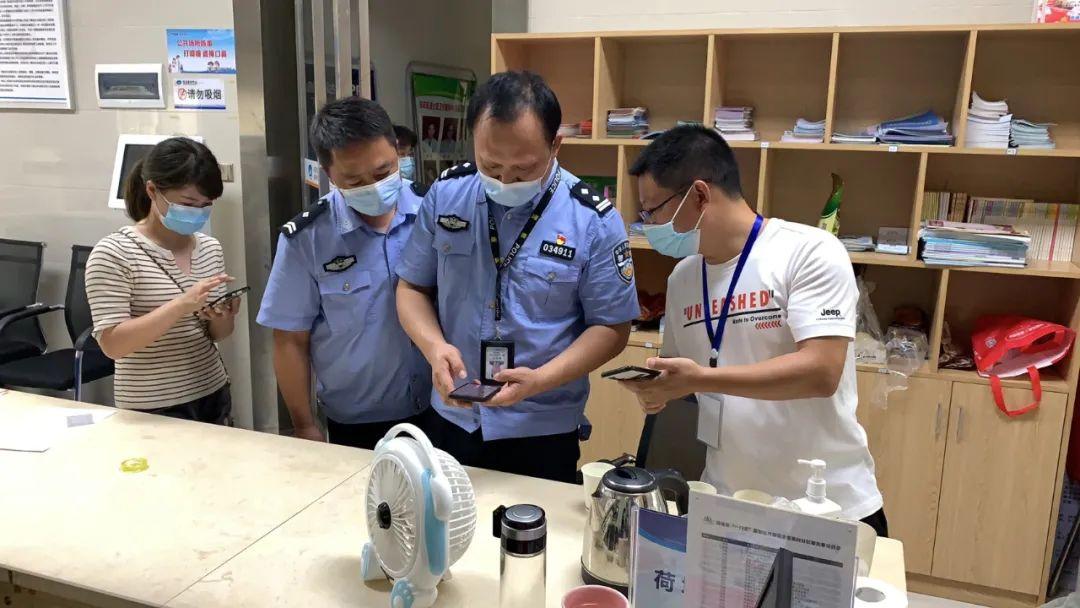 2021年的无名之疫，当病毒成为时代的隐喻