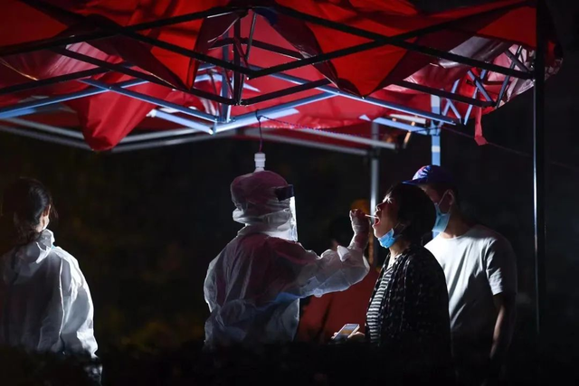 当时间按下暂停键，疫情封控下的集体记忆与个体叙事