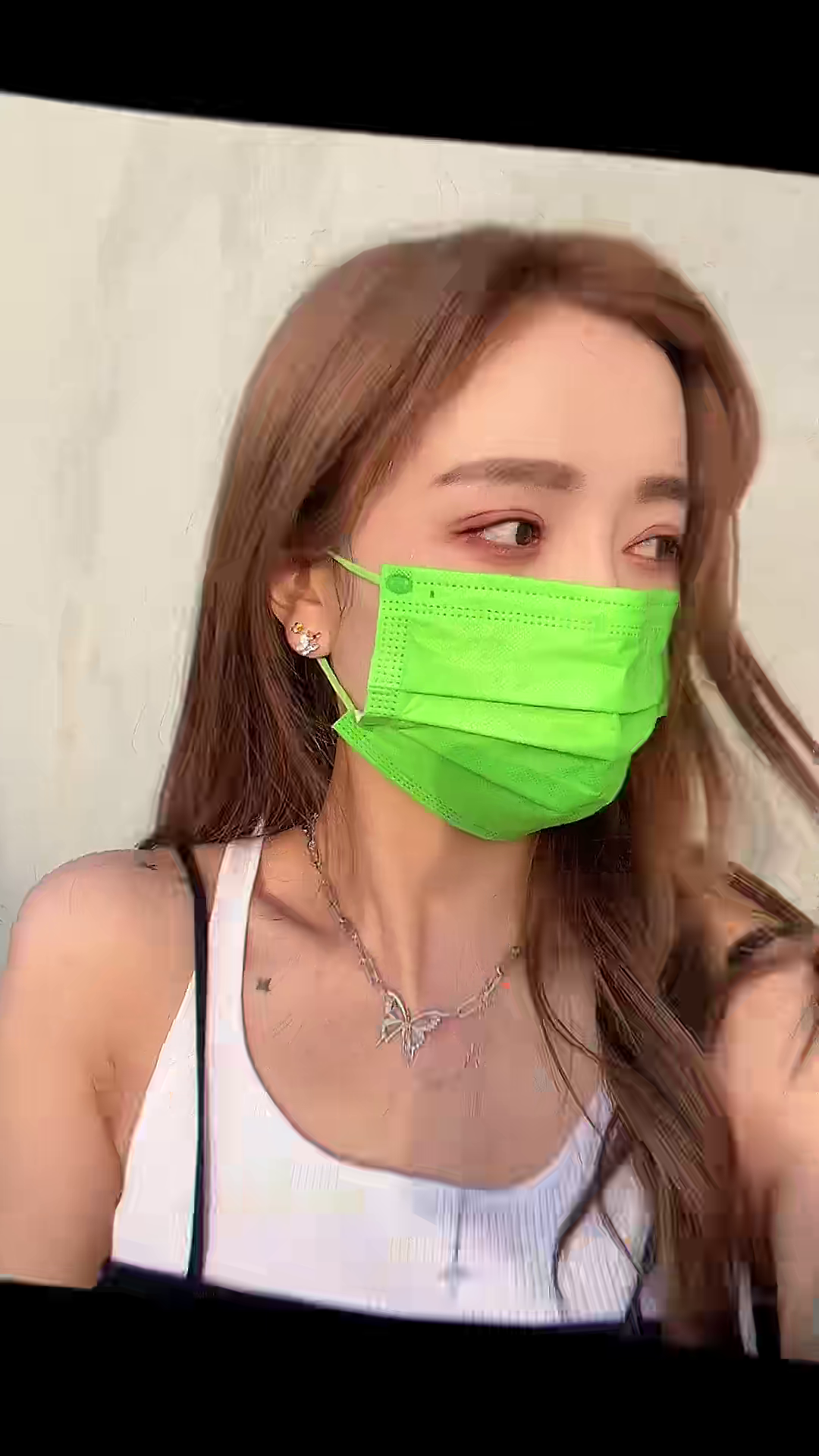 口罩下的微笑