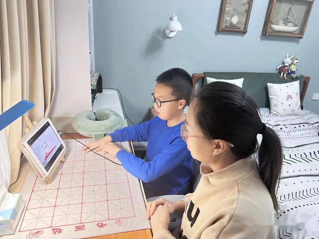 隔离墙内的教育突围，一位家教在疫情中的非必要坚持