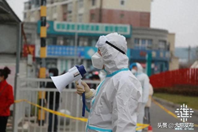 逆行者的隐形标尺，疫情防控一线人员的标准之争