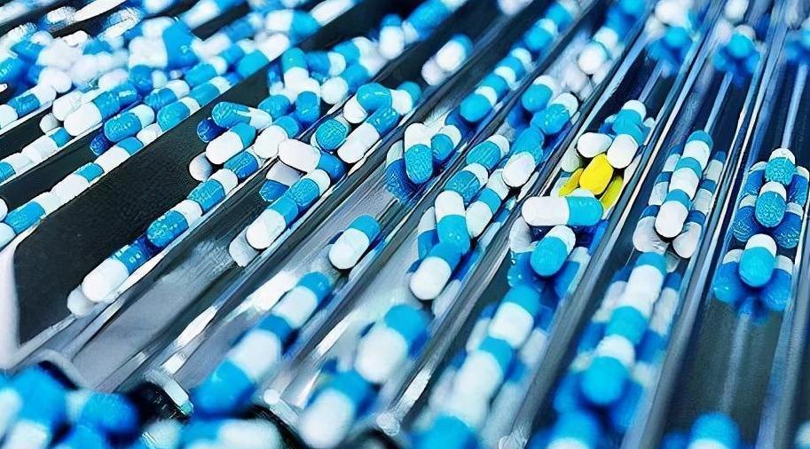 疫情十年，我们终将学会与不确定性共舞