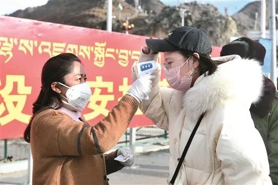 重庆、拉萨疫情防控成效显著，仍需持续努力