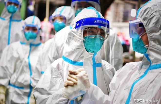重庆，疫情下的精准防控与民生保障双重挑战