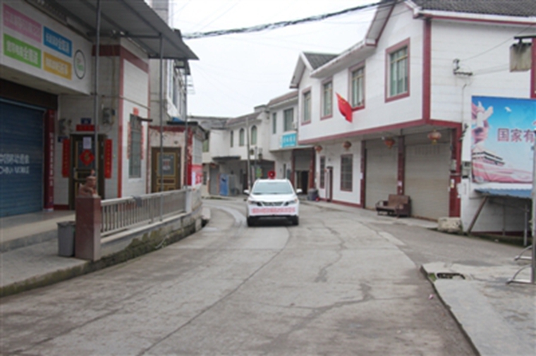 重庆筑牢防疫屏障 守护山城安宁